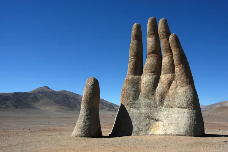 Top 5 of the most extreme places on Earth that you didnt knew